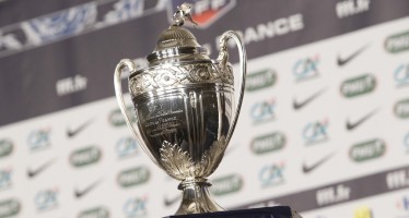 Le tirage au sort des demi-finales de la Coupe de France a eu lieu ce mercredi soir. Lorient recevra le PSG, tandis que Sochaux accueillera Marseille ou se déplacera à Granville.