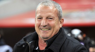 Rolland Courbis est revenu sur Canal+ sur le match fou qui a vu la victoire de Rennes à Marseille vendredi en ouverture de la 31eme journée de L1 (2-5). Une satisfaction pour le coach breton, aussi volubile sur le cas de son équipe que sur celui d'un OM qui doit tout miser sur la Coupe désormais.