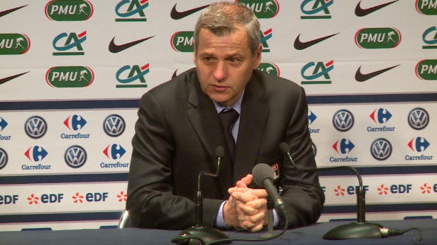 S’il reconnait la supériorité du PSG, Bruno Génésio estime que l’OL ne méritait pas de s’incliner sur un score aussi large mercredi soir en Coupe de France (3-0). Le coach rhodanien regrette également certains faits de jeu.