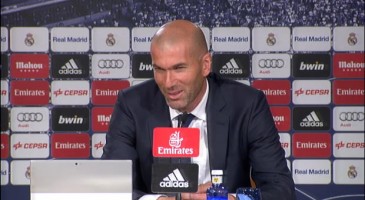 Cristiano Ronaldo emballe Zizou. Au point que l'ancien meneur des Bleus se laisse même aller à certains excès de langage...