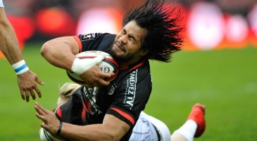 Exclu dimanche à Clermont pour avoir donné un coup de poing à Flip Van Der Merwe, Talalelei Gray a été suspendu par la Commission de discipline de la LNR jusqu'à sa convocation le 6 avril prochain.