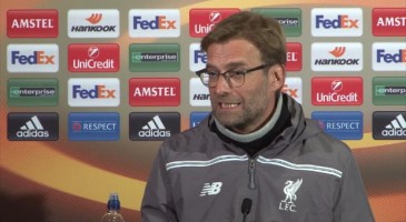 Jurgen Klopp a expliqué en conférence de presse comment son équipe devra jouer jeudi en 8e de finale retour de Ligue Europa contre Manchester United, pour préserver son avantage du match aller (2-0).