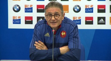 En marge de l’annonce de son XV de départ contre l’Angleterre, Guy Novès a répondu aux critiques. Le sélectionneur des Bleus, qui estime que l’expérience prise au Stade Toulousain n'est pas une garantie, affirme avoir conscience de sa tâche.