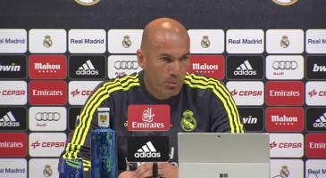 Zinédine Zidane a évoqué la situation extra-sportive de Karim Benzema ce samedi en conférence de presse. L’entraineur du Real Madrid, qui a discuté avec son joueur, souhaite que l’international français se concentre uniquement sur le football.