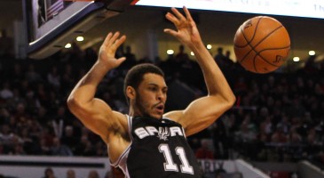 Les Los Angeles Clippers font rappeler l'ancien ailier fort de Portland, Indiana et San Antonio Jeff Ayres (28 ans), qui évoluait en D-League, pour la fin de saison.